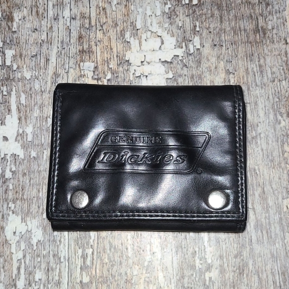 Dickies Other - 🎃 DICKIES Black Snap Tri Fold Trucker Wallet